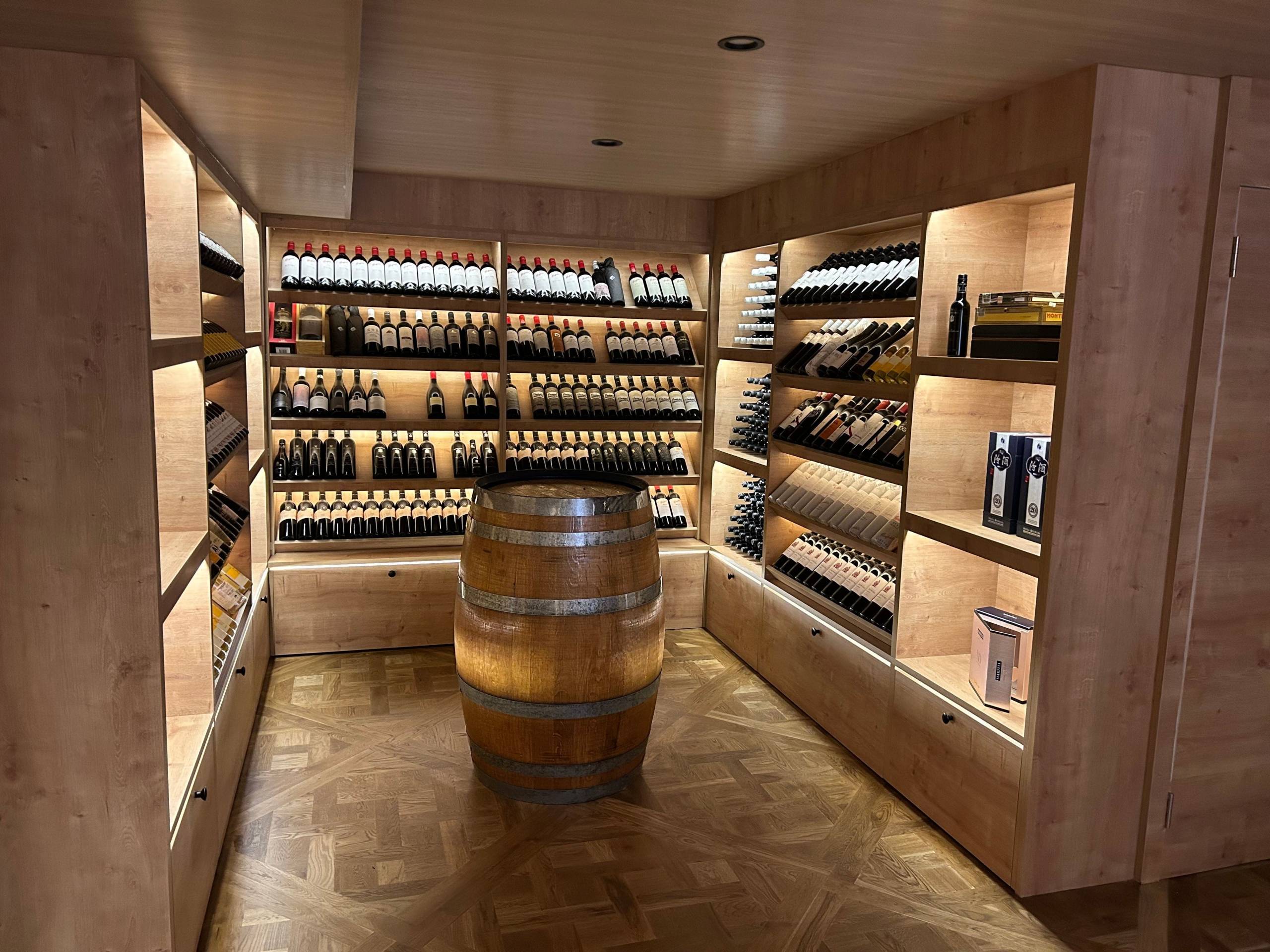 ray-cellar